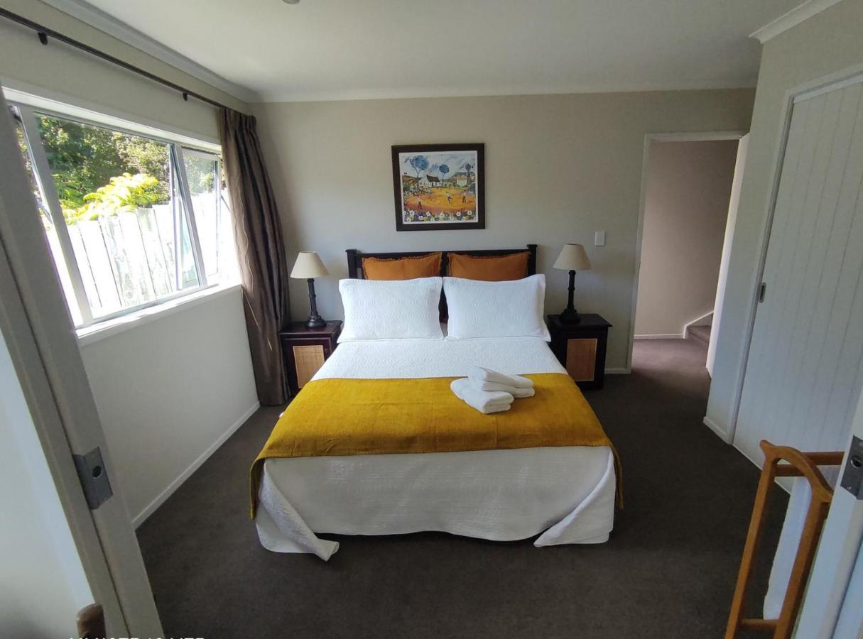 Castor Bay Homestay Auckland Exterior photo